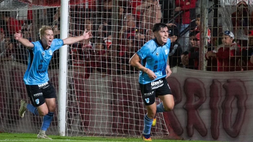 Facundo Krüger, clave en el triunfazo de Temperley en Tucumán.