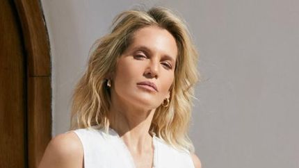 Liz Solari, en otra.