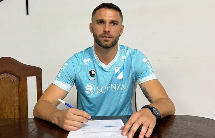 Lugarzo se vestirá de celeste esta temporada.