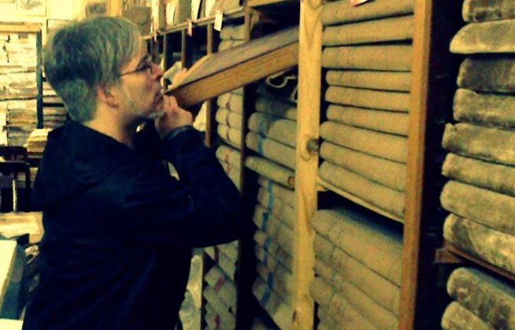 Guillermo investiga las historias y su pluma hace el resto.