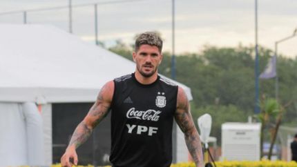 El volante le había dado like a una foto de Tini.