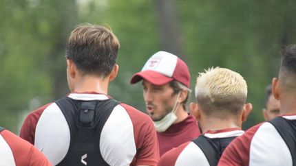 Zubeldía analiza variantes con todo el plantel a disposición. Zubeldía analiza variantes con todo el plantel a disposición.