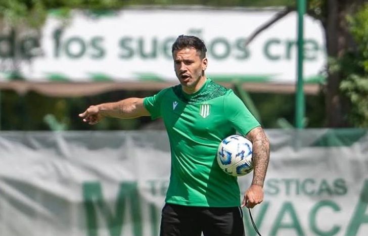 Ariel Broggi finalizó su ciclo como entrenador de Banfield tras 15 partidos.