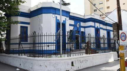 fue detenido in fraganti mientras robaba ruedas en lomas