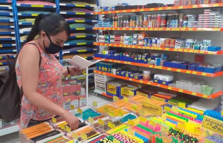 La gente averigua y compara antes de comprar.