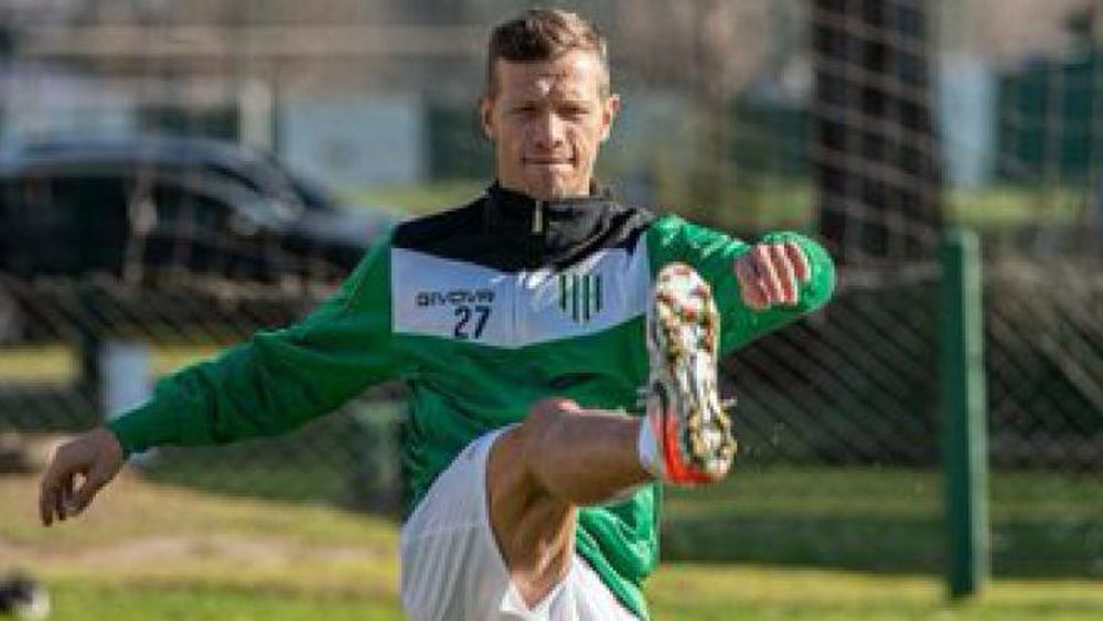 Domingo ya entrenó en su regreso al club.