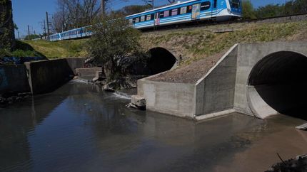 La obra se hizo en el cruce de la Avenida Antártida Argentina y Pretti.