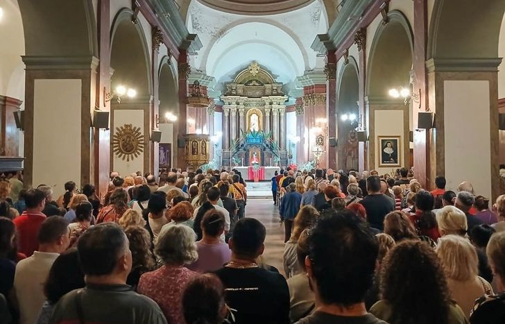 Cientos de vecinos participan cada año de las propuestas por Semana Santa en Lomas.