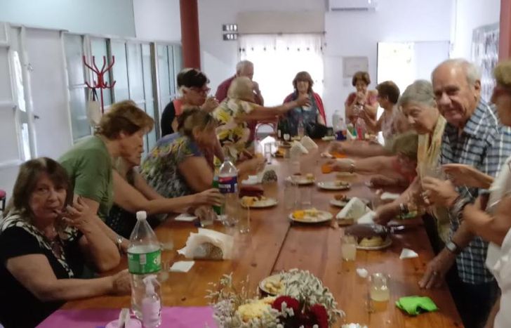 El evento sirvió para fortalecer la amistad y el compañerismo entre socios y vecinos.