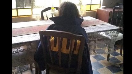 embarrada y con frio, aparecio abril despues de seis dias de busqueda