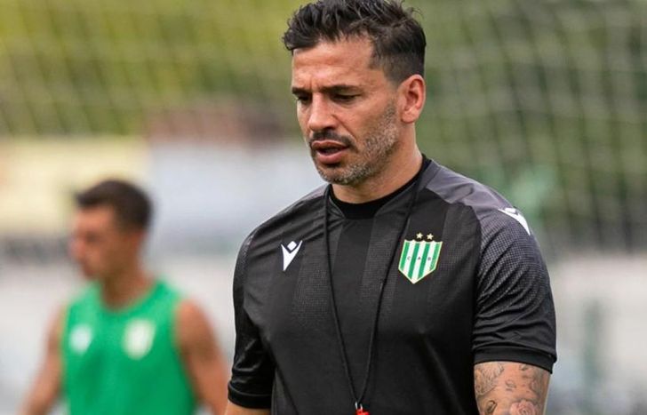Ariel Broggi, firme en el puesto como DT de Banfield
