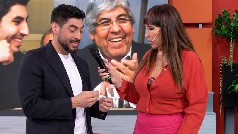 Facundo Moyano con Moria Casán. 