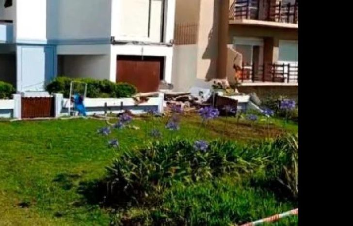 investigan las causas del derrumbe.