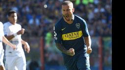 Darío Benedetto fue el más ovacionado y abrió el triunfo de Boca con un penal.