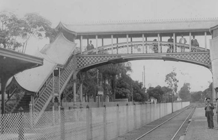 Algunos puentes contaban con una estructura muy llamativa.
