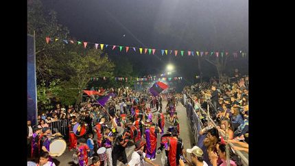 mas de 10 mil vecinos celebraron el carnaval en el parque de lomas mas de 10 mil vecinos celebraron el carnaval en el parque de lomas