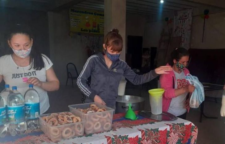La labor del comedor Los Pekes de Fiorito no tiene descanso.