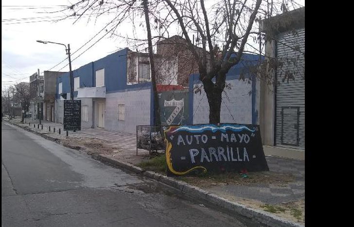 Abrieron una parrilla como opción para generar fondos en cuarentena.