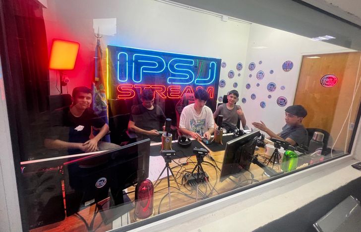 Este viernes será la inauguración oficial. Ya tienen listos dos programas que se podrán ver los miércoles.