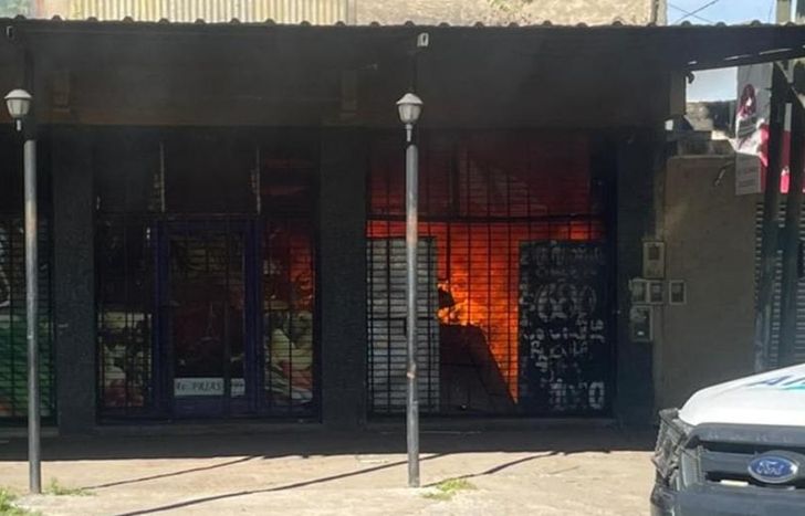 La verdulería estaba cerrada cuando se desató el incendio.