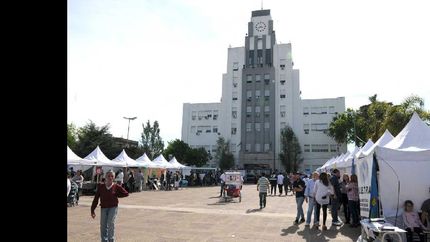 del encuentro participarán las nueve escuelas técnicas, los institutos y los centros de formación profesional. del encuentro participarán las nueve escuelas técnicas, los institutos y los centros de formación profesional.