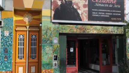 la calle 25 de mayo luce renovada