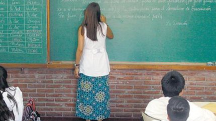 acuerdo: el salario inicial de los docentes llegara a $77 mil