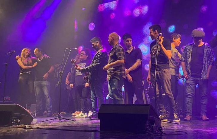 Músicos amigos homenajearon a Sandy de la mejor manera: con rock y blues.