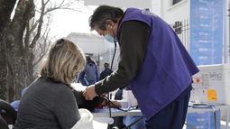 Salud sigue recorriendo los barrios para atender a los vecinos.
