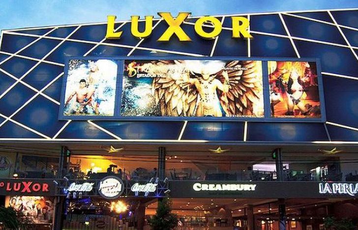 El Luxor, una se las salas de la Villa.