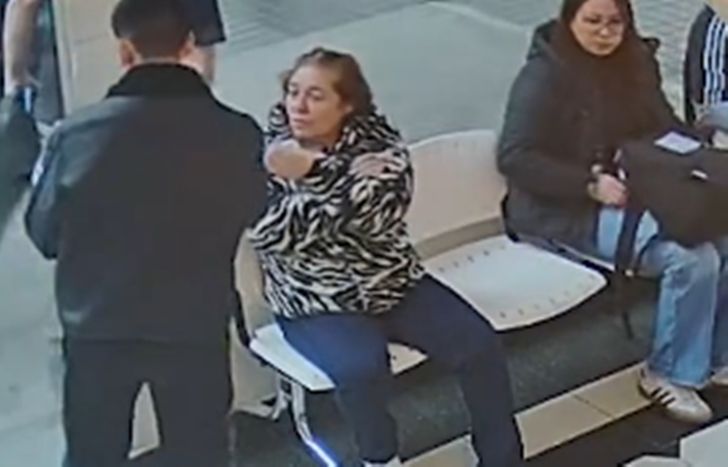 La gitana fue captada en cámara haciendo el trámite para renovar el DNI.