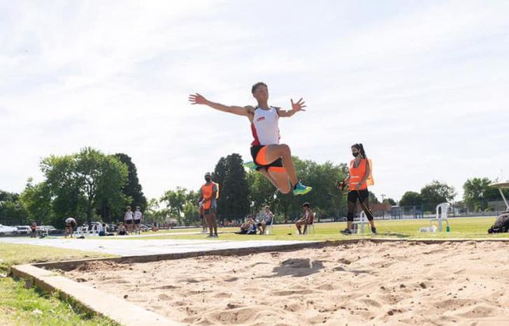 Fue el primer torneo de atletismo del año en el Parque de Lomas.