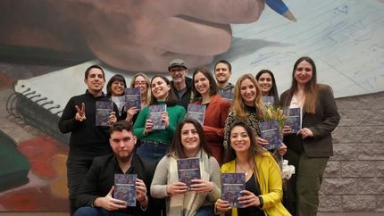 Los autores, estudiantes y docentes.