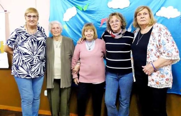 Aoniken Cuenta sigue repartiendo cultura y literatura por Lomas.