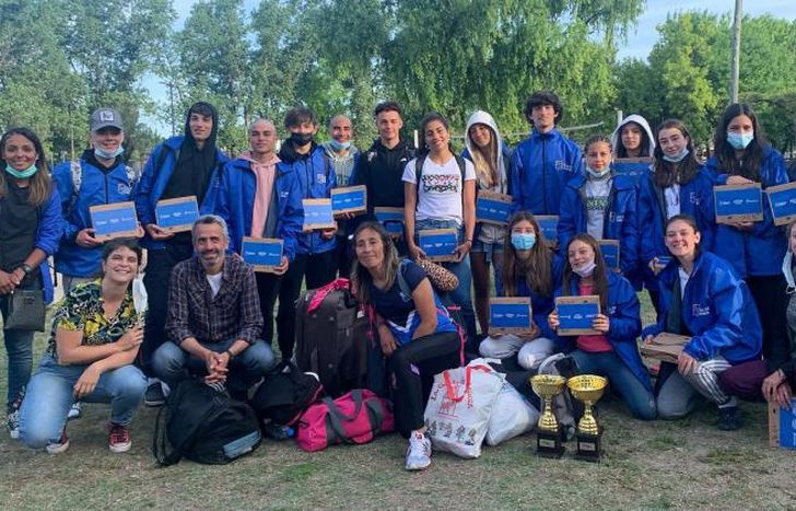 Los lomenses volvieron al Sur plagados de trofeos y medallas.