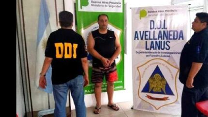 detuvieron a un profesor de catequesis acusado de abusar al menos a 10 menores