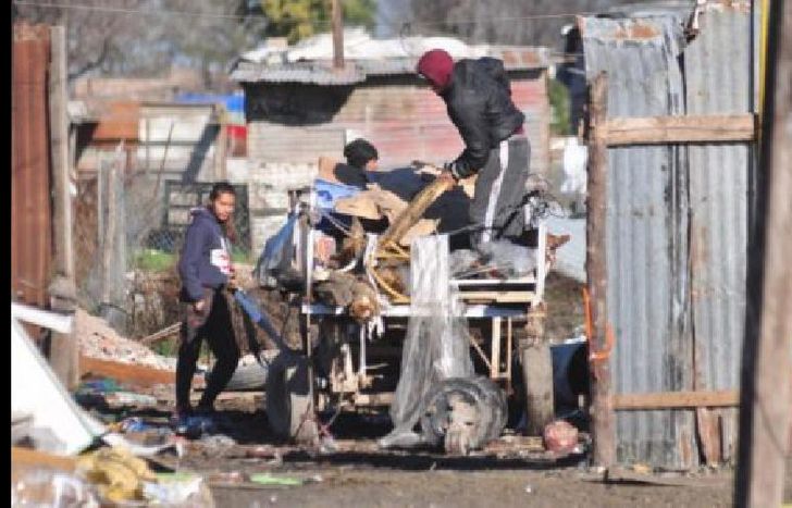 La problemática crece y cada vez hay más personas pobres.