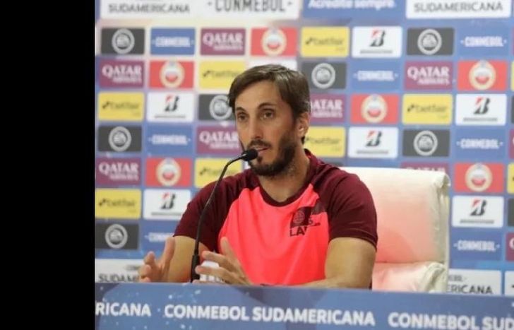 “El equipo supo sufrir. En los 180 minutos, Lanús fue claramente superior”