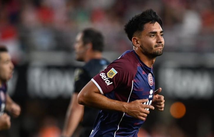 Torres ingresó y marcó el empate.