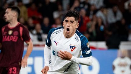 Cornejo le dio el golpe final a Lanús, que quedó eliminado. Cornejo le dio el golpe final a Lanús, que quedó eliminado.