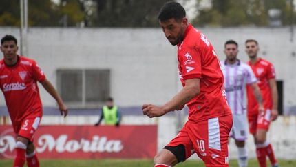 Torres decretó la goleada en Soldati. Torres decretó la goleada en Soldati.
