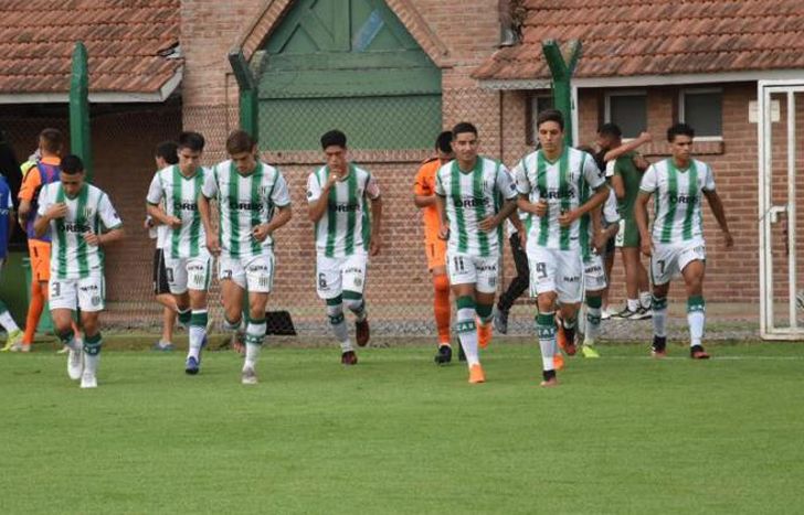 Los chicos de Banfield ya retomaron las prácticas.