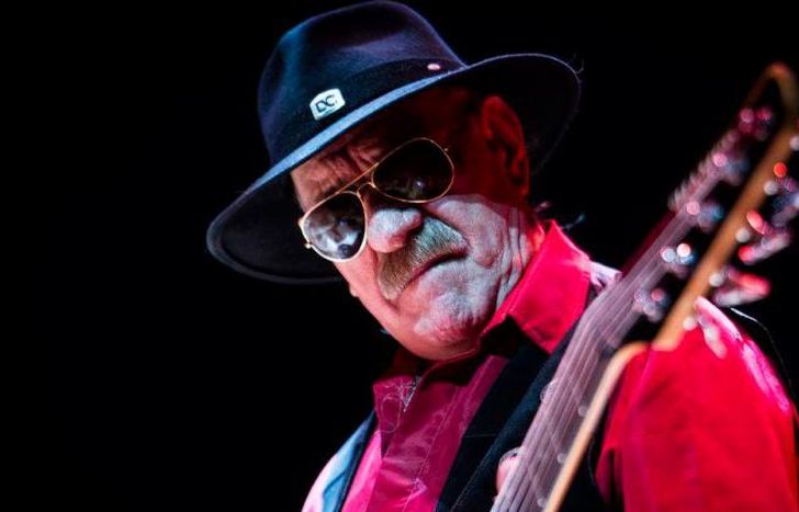 Willy Quiroga es cantante, bajista y fundador de Vox Dei.