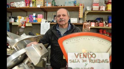 el almacen de carlitos, 40 anos al servicio del vecino el almacen de carlitos, 40 anos al servicio del vecino