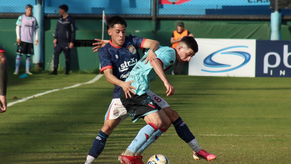 Brown de Adrogué sumó un buen punto en Sarandí.