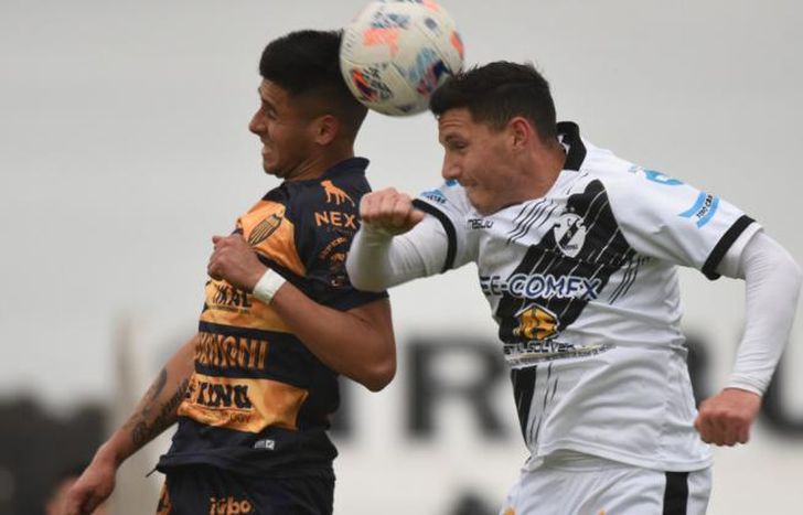 El Tambero quiere una victoria en casa.