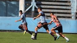 Amistosos con varios goles en el Lorenzo Arandilla.