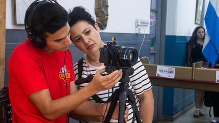 Diario La Unión | La Escuela de Medios Audiovisuales recibió equipos de fotografía, cine, televisión y video.