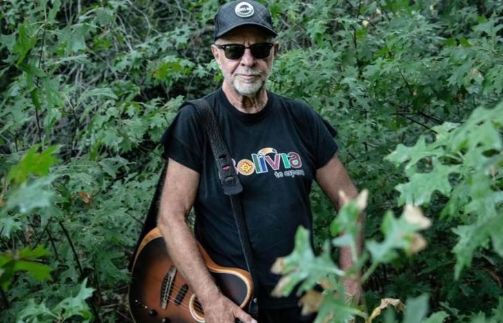 León Gieco lanza un nuevo tema.