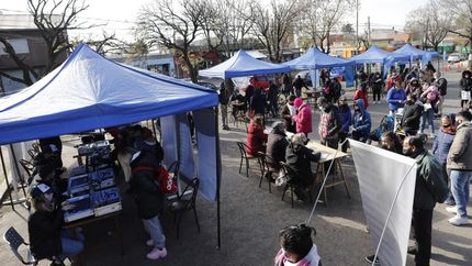Todas las semanas recorren los barrios para brindar atención gratuita.